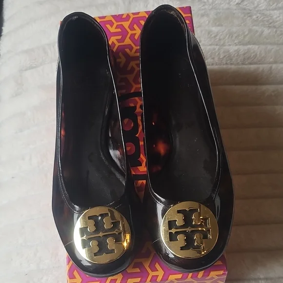 Tory Burch Shoes Tory Burch Tortoise Flats Poshmark